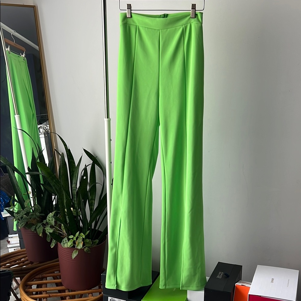 WIN WIN Neon Vibrant Green Women's Pants high rise S